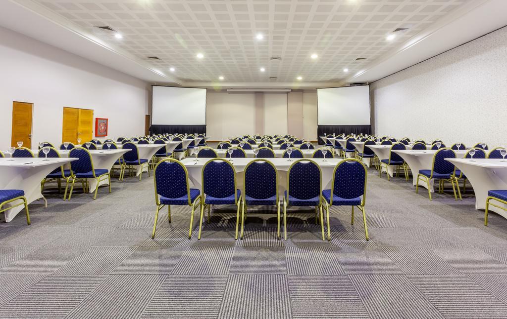 Mds Hotel Concepción Eksteriør billede A conference room